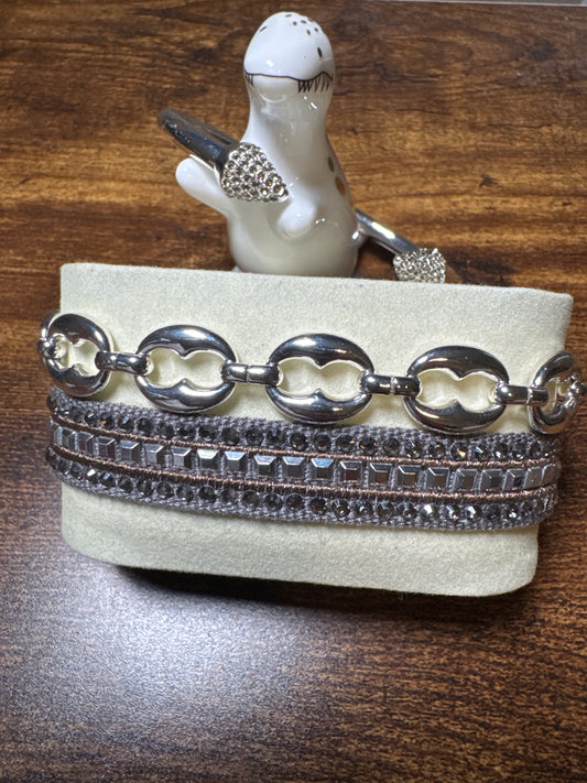 Neutral Favorites- stack