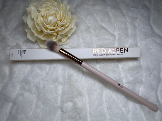 Eyeshadow blending brush